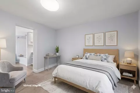Bedroom - 1620 Marshall St, Baltimore, MD 21230 photo 3 of 4