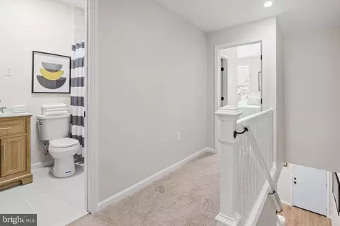 Entry Way - 2813 Kirk Ave, Baltimore, MD 21218 photo 9 of 11