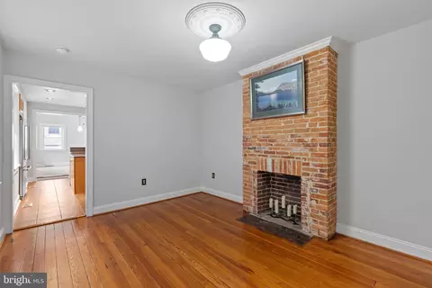 Living - 2038 E Pratt St, Baltimore, MD 21231 photo 2 of 3