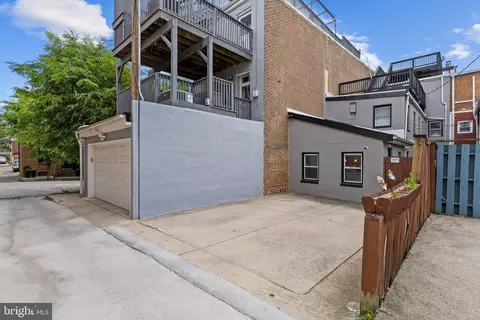 Exterior - 2038 E Pratt St, Baltimore, MD 21231 photo 6 of 6