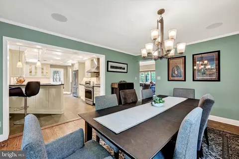 Dining - 904 Bellemore Rd, Baltimore, MD 21210 photo 2 of 2