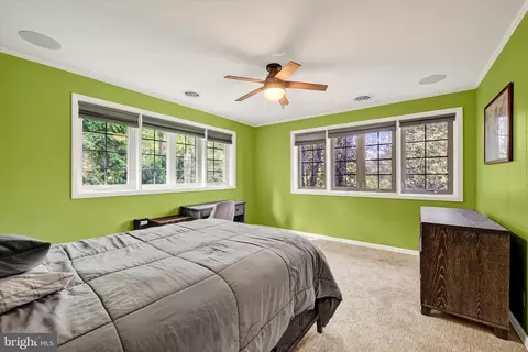 Bedroom - 904 Bellemore Rd, Baltimore, MD 21210 photo 1 of 9