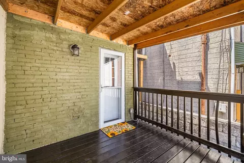Exterior - 1405 Covington St, Baltimore, MD 21230 photo 6 of 7