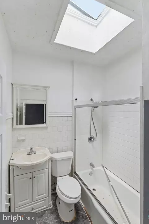 Bath - 1618 E 29th St, Baltimore, MD 21218 photo 5 of 5