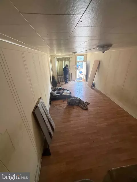 Entry Way - 2002 Ramsay St, Baltimore, MD 21223 photo 1 of 5