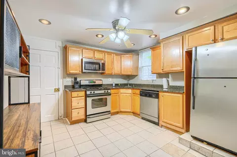 Kitchen - 306 Penn St, Baltimore, MD 21230 photo 1 of 4