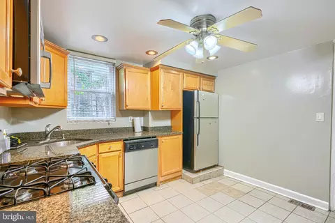 Kitchen - 306 Penn St, Baltimore, MD 21230 photo 3 of 4