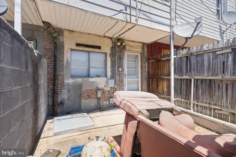 Exterior - 3709 Mount Pleasant Ave, Baltimore, MD 21224 photo 3 of 5