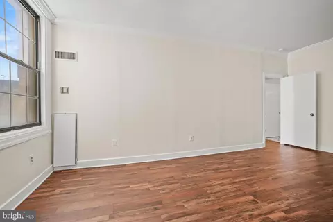 Living - 1 E Chase St #401, Baltimore, MD 21202 photo 3 of 8