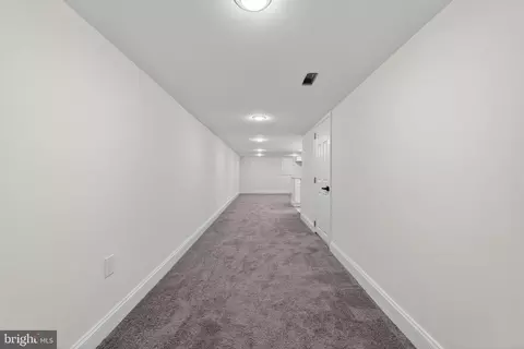 Entry Way - 3909 Norfolk Ave, Baltimore, MD 21216 photo 9 of 10