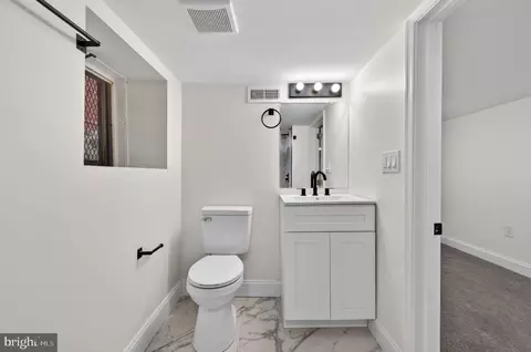 Bath - 3909 Norfolk Ave, Baltimore, MD 21216 photo 8 of 8