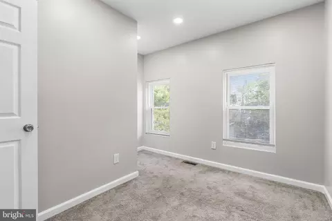 Entry Way - 640 Melvin Dr, Baltimore, MD 21230 photo 5 of 6