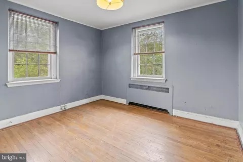 Bedroom - 828 E Belvedere Ave, Baltimore, MD 21212 photo 5 of 9