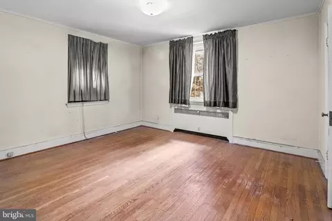 Bedroom - 828 E Belvedere Ave, Baltimore, MD 21212 photo 3 of 9