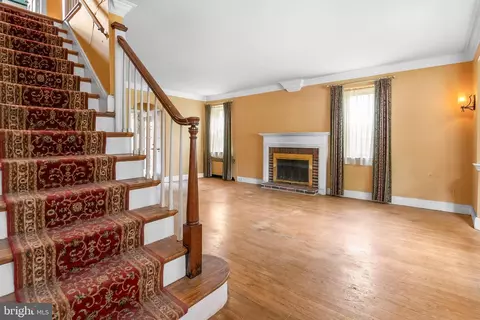 Living - 828 E Belvedere Ave, Baltimore, MD 21212 photo 1 of 7
