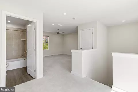 Entry Way - 1566 Lowman St, Baltimore, MD 21230 photo 12 of 13