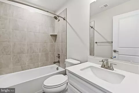 Entry Way - 1566 Lowman St, Baltimore, MD 21230 photo 11 of 13