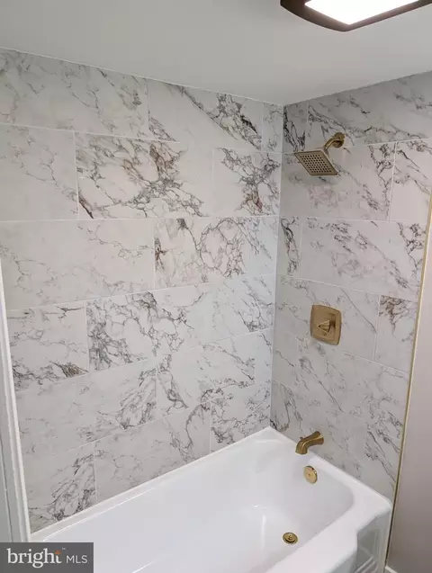 Bath - 4718 Parkside Dr, Baltimore, MD 21206 photo 5 of 5