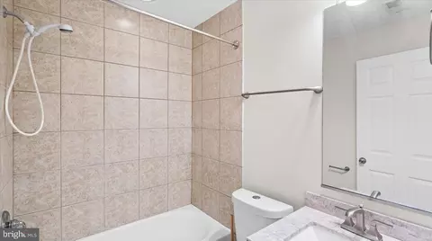 Bath - 847 Carroll St, Baltimore, MD 21230 photo 3 of 5