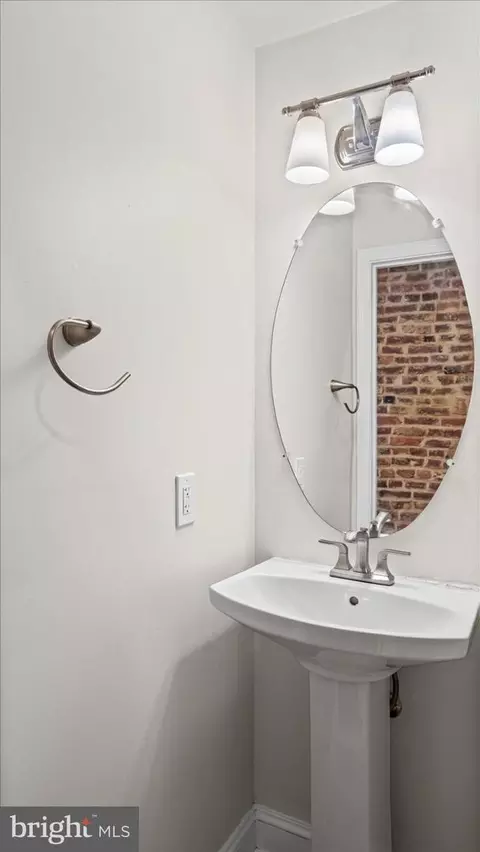 Bath - 847 Carroll St, Baltimore, MD 21230 photo 1 of 5