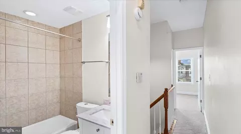 Entry Way - 847 Carroll St, Baltimore, MD 21230 photo 5 of 7
