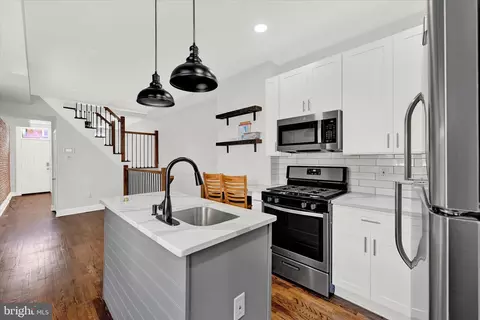 2 W Barney St, Baltimore, MD 21230