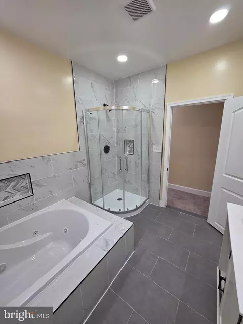 Bath - Undisclosed, Baltimore, MD 21216 photo 1 of 3
