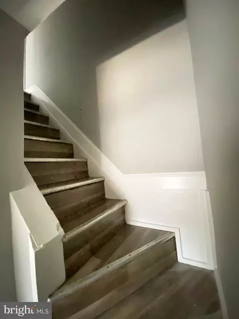 Entry Way - 107 S Dean St, Baltimore, MD 21224 photo 1 of 4