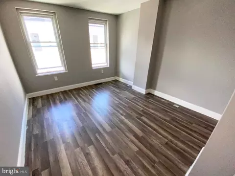Living - 107 S Dean St, Baltimore, MD 21224 photo 5 of 5