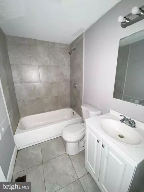 Bath - 107 S Dean St, Baltimore, MD 21224 photo 1 of 1