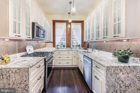 Kitchen - 1801 Eutaw Pl, Baltimore, MD 21217 photo 1 of 5