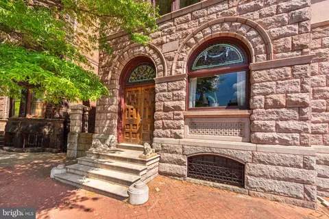 Exterior - 1801 Eutaw Pl, Baltimore, MD 21217 photo 6 of 10