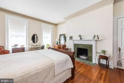 Bedroom - 1801 Eutaw Pl, Baltimore, MD 21217 photo 2 of 11