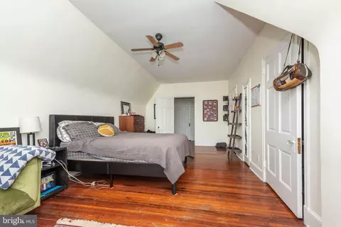 Bedroom - 1801 Eutaw Pl, Baltimore, MD 21217 photo 9 of 11