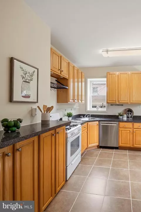 Kitchen - 459 W 24th St, Baltimore, MD 21211 photo 2 of 2