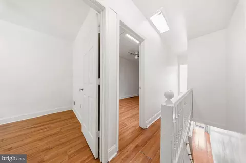 Entry Way - 2516 W Pratt St, Baltimore, MD 21223 photo 7 of 12