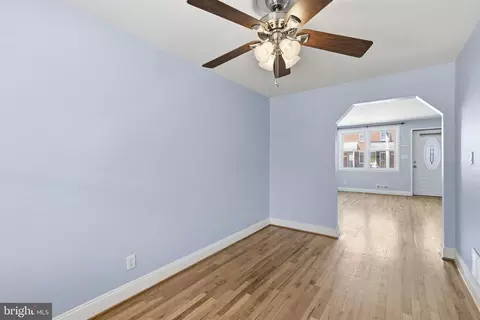 Entry Way - 515 Umbra St, Baltimore, MD 21224 photo 2 of 3