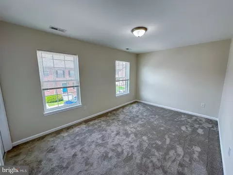 Bedroom - 605 Collett St, Baltimore, MD 21217 photo 3 of 4