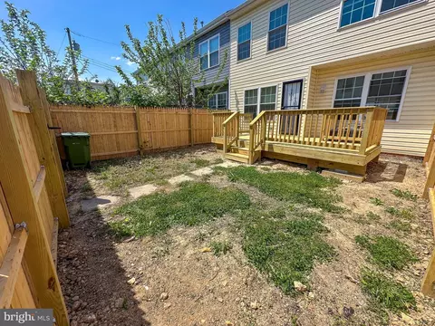 Exterior - 605 Collett St, Baltimore, MD 21217 photo 3 of 4