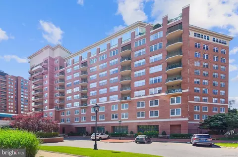 3801 Canterbury Rd #618, Baltimore, MD 21218