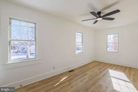 Bedroom - 3916 W Strathmore Ave, Baltimore, MD 21215 photo 1 of 3