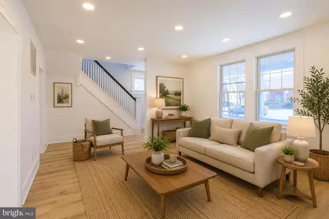 Living - 3916 W Strathmore Ave, Baltimore, MD 21215 photo 3 of 6