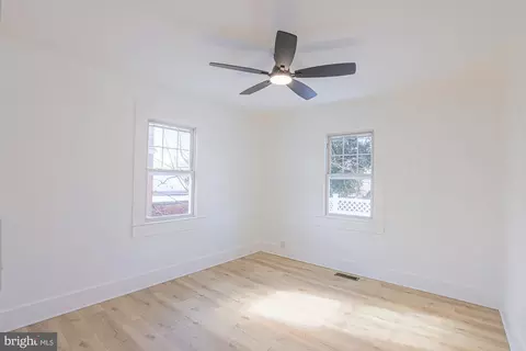 Bedroom - 3916 W Strathmore Ave, Baltimore, MD 21215 photo 3 of 3