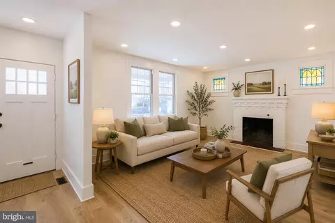 Living - 3916 W Strathmore Ave, Baltimore, MD 21215 photo 4 of 6