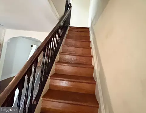 Entry Way - 3336 Chesterfield Ave, Baltimore, MD 21213 photo 1 of 5