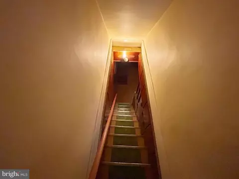 Entry Way - 3336 Chesterfield Ave, Baltimore, MD 21213 photo 2 of 5