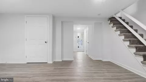 Entry Way - 3319 Leighton Ave, Baltimore, MD 21215 photo 8 of 20