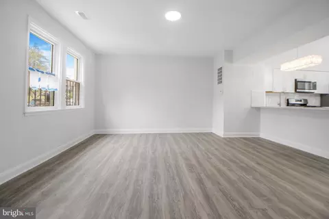 Living - 3319 Leighton Ave, Baltimore, MD 21215 photo 1 of 3