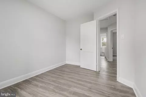Entry Way - 3319 Leighton Ave, Baltimore, MD 21215 photo 19 of 20