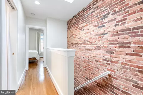 Entry Way - 36 N Decker Ave, Baltimore, MD 21224 photo 7 of 9